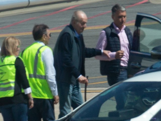 El Rey Juan Carlos a su llegada a Vigo