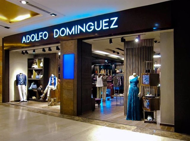 Archivo - Tienda de Adolfo Domínguez