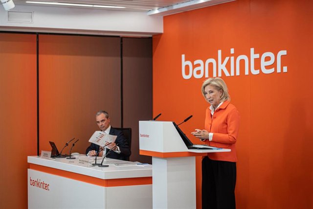 La consejera delegada de Bankinter, María Dolores Dancausa, presenta ante los medios los resultados del primer trimestre del banco, en la sede de Bankinter, a 20 de abril de 2023, en Madrid (España). El Grupo Bankinter obtuvo unas ganancias de 184,7 millo