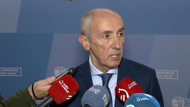 Archivo - El consejero de Seguridad del Gobierno Vasco, Josu Erkoreka.