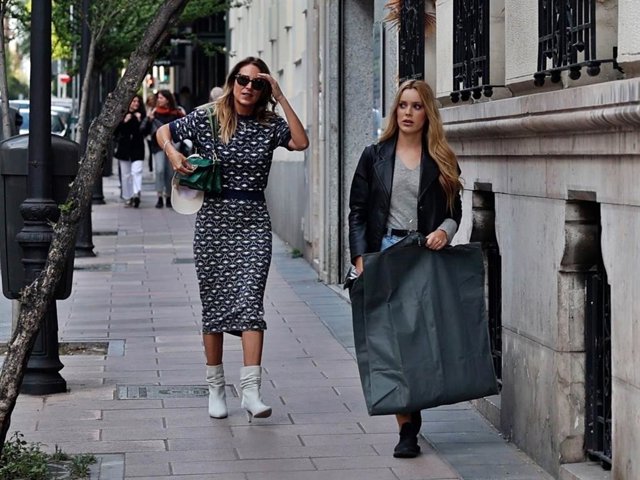 CAROLINA MOLAS Y SU HIJA, ALEJANDRA ONIEVA, ELIGEN EL VESTIDO DE LA JOVEN PARA LA PEDIDA DE MANO DE TAMARA FALCÓ