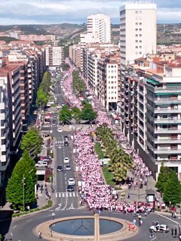 La VIII edición de la Carrera de la Mujer por la Investigación contra el cáncer congrega a 11.000 mujeres en Logroño