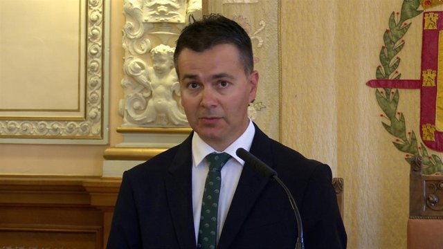 El ministro de Industria, Comercio y Turismo, Héctor Gómez, destaca el "alto nivel de implicación" de Valladolid con proyectos "estratégicos" para la economía nacional