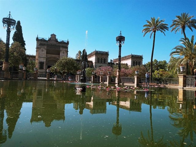 El Museo Arqueológico, al fondo de la imagen.