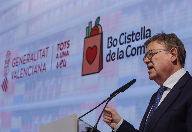 El 'president' de la Generalitat, Ximo Puig, interviene durante la presentación del bono de ayuda para la cesta de la compra