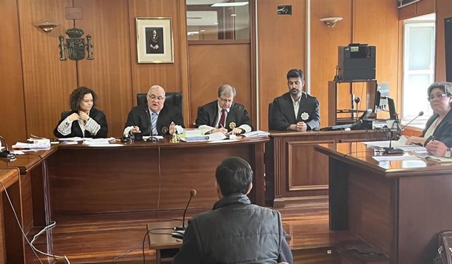 El profesor de multideporte acusado de abusar de una niña de 5 años a la que daba clase declara durante el juicio