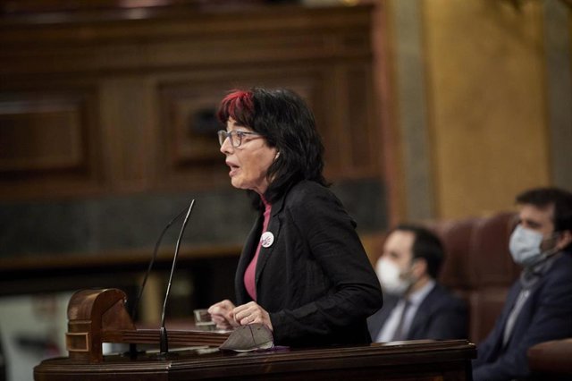 Archivo - La diputada de Unidas Podemos Marisa Saavedra 