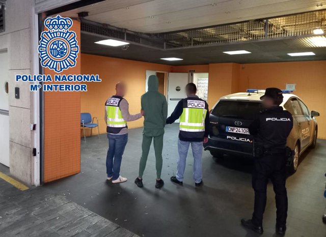 Nota De Prensa: "La Policía Nacional Ha Detenido A Dos Varones Que Drogaban A Sus Víctimas Para Robarles"