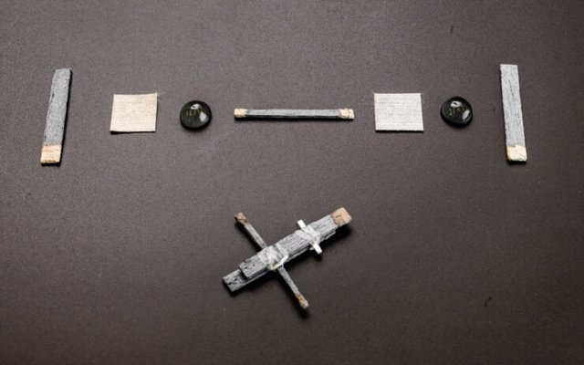 Componentes del transistor de madera