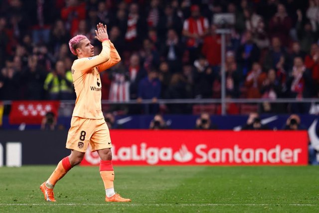 Archivo - Antoine Griezmann of Atletico de Madrid gestures during the spanish league, La Liga Santander, football match played between Altetico de Madrid and Athletic Club de Bilbao at Civitas Metropolitano stadium on February 19, 2023, in Madrid, Spain.