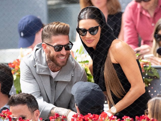 Sergio Ramos y Pilar Rubio en la Caja Mágica