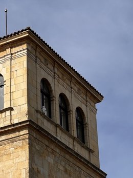Una de las cámaras para la vigilancia del patrimonio, instaladas en la ciudad de León.