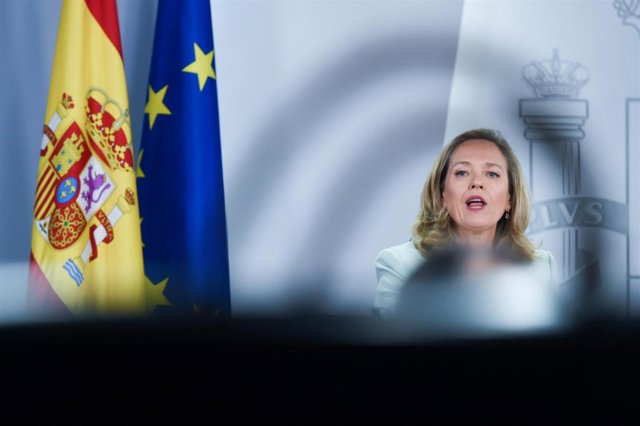 La vicepresidenta primera y ministra de Asuntos Económicos y Transformación Digital del Gobierno de España, Nadia Calviño, durante una rueda de prensa posterior a una reunión del Consejo de Ministros, en el Palacio de la Moncloa