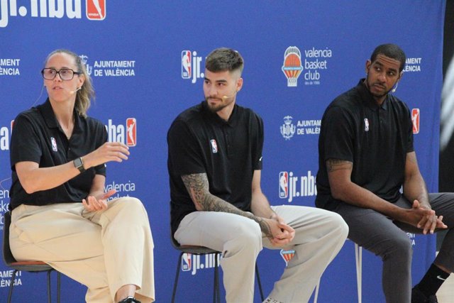 Amaya Valdemoro, Juancho Hernangómez y LaMarcus Aldridge en la presentación de Valencia como sede de las Jr. NBA European Finals