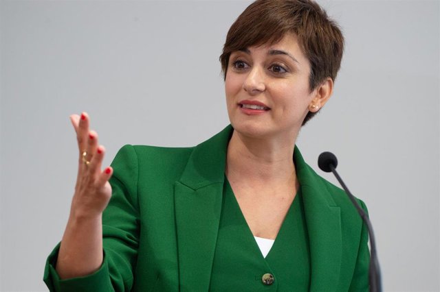 La ministra Portavoz, Isabel Rodríguez, interviene durante el acto de la toma de posesión de la delegada del Gobierno en Murcia, en la Delegación del Gobierno, a 14 de abril de 2023, en Murcia, Región de Murcia (España).