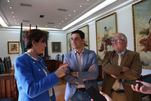 Visita de María Luisa Ceballos a Alcalá la Real
