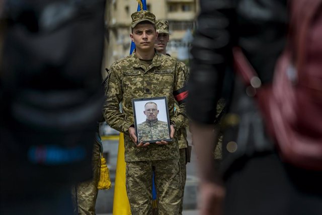 Funeral en memoria de un militar ucraniano fallecido en el frente de Bajmut
