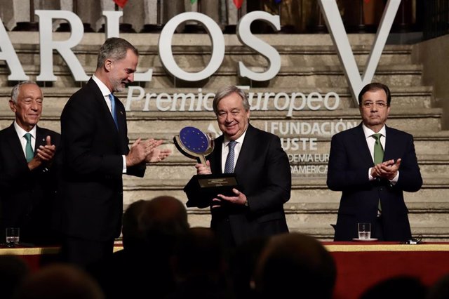 El Rey Felipe VI entrega el XV Premio Carlos V al secretario general de la ONU, Antonio Guterres, en el Monasterio de Yuste