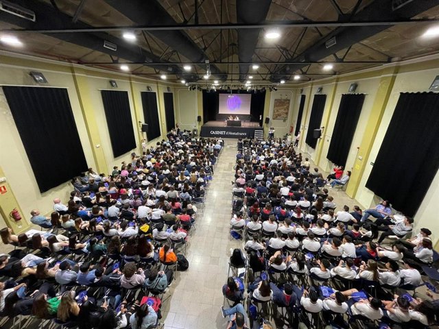 Jornada de celebració del Dia d'Europa amb 400 alumnes catalans del programa Escoles Ambaixadores