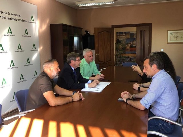 Reunión con representantes de MÜY sobre el tranvía