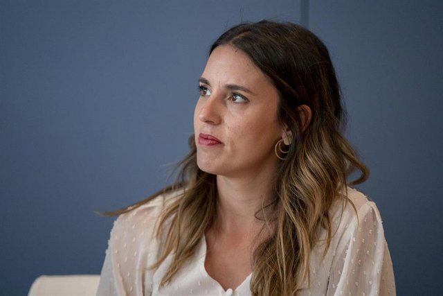 Irene Montero asiste a la presentación de la novela  'La mala costumbre'