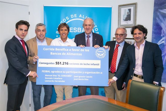 La corrida benéfica de El Cordobés, Gonzalo Caballero y Leonardo Hernández recauda 551.000 raciones de leche infantil