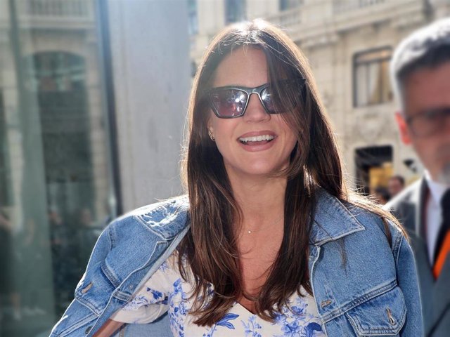 ISABELLE JUNOT CELEBRA SU BABYSHOWER