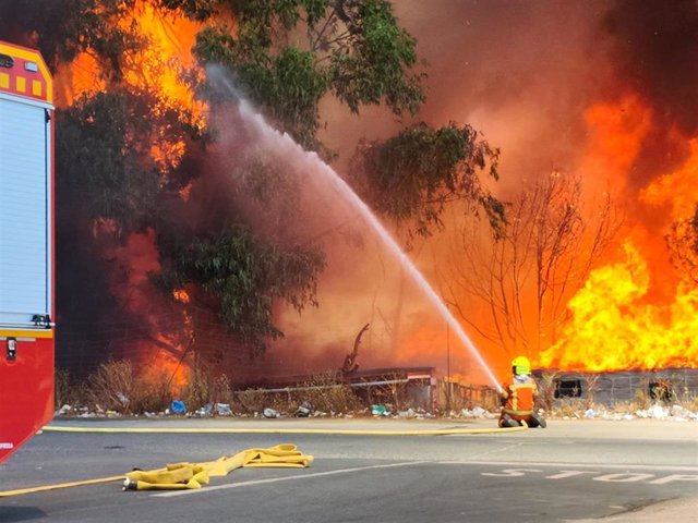 Incendio en un asentamiento de Palos de la Frontera.