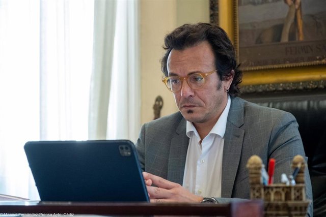 Archivo - José María González, alcalde de Cádiz.