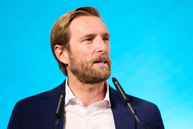 Archivo - El director general de Transportes del Gobierno de Cantabria y candidato del PRC a la Alcaldía de Santander, Felipe Piña