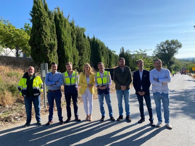 Vsita a las obras en la A-6102