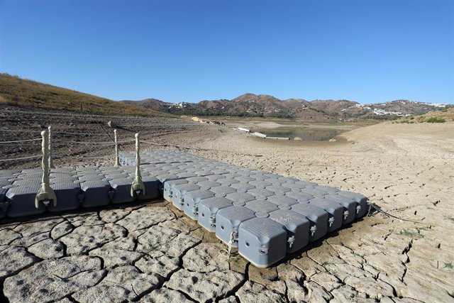 Archivo - Imagen de archivo del pantano de La Viñuela