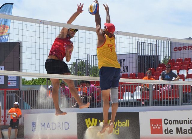 Austria elimina a la anfitriona España y gana su grupo de la Copa de Naciones.