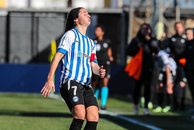 Archivo - Ane Miren durante un partido del Deportivo Alavés Gloriosas