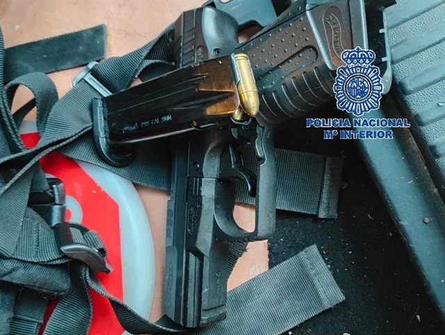 Pistola intervenida en un control policial