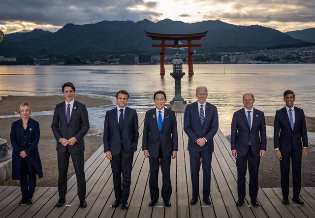 Foto protocolària dels membres del G7 a Hiroshima