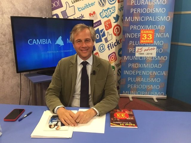 El candidato del PP a la Alcaldía de Alcorcón, Antonio González Terol, en un momento de la entrevista en Canal 33 TV Madrid