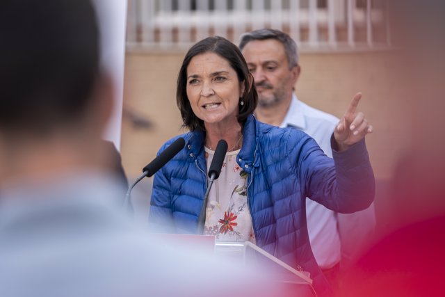 La candidata a la Alcaldía de Madrid, Reyes Maroto, interviene durante un acto de campaña del PSOE, en la plaza Puerto Chico, a 19 de mayo de 2023, en Madrid (España). 