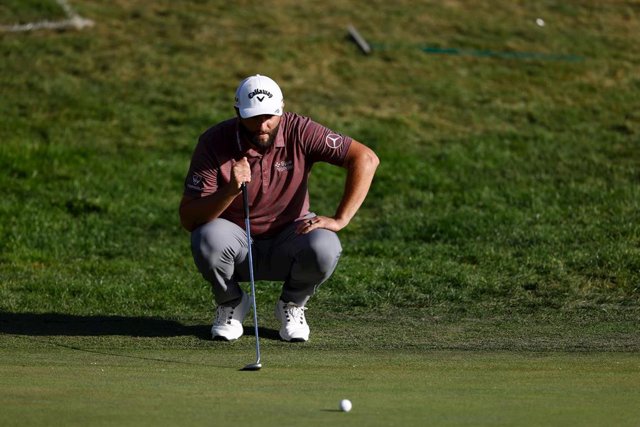 Archivo - Jon Rahm, durante una competición.