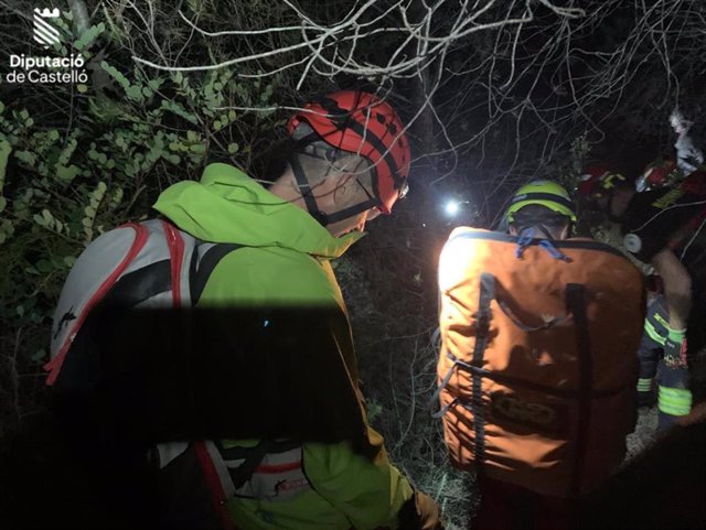 Operativo de rescate de un hombre en un pico en Torrechiva.