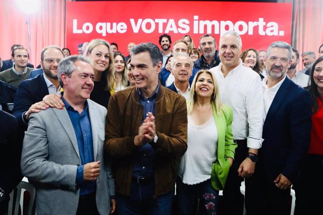 Pedro Sánchez arropa a los candidatos del PSOE en la provincia de Cádiz
