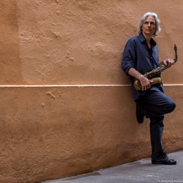 Convoc. Jazz Y Flamenco Se Fusionan Este Viernes En La Sala Unicaja De Conciertos María Cristina Con Perico Sambeat Y Su Quinteto