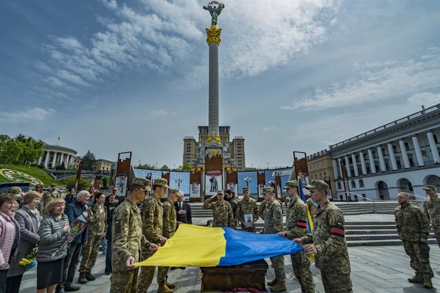 Funeral a Kíiv d'un militar mort a Bakhmut