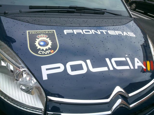 Archivo - Vehículo de la Policía Nacional.