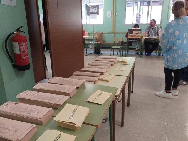 Colegio electoral en Gijón.