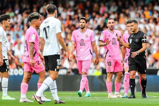 Instant del partit València CF - RCD Espanyol
