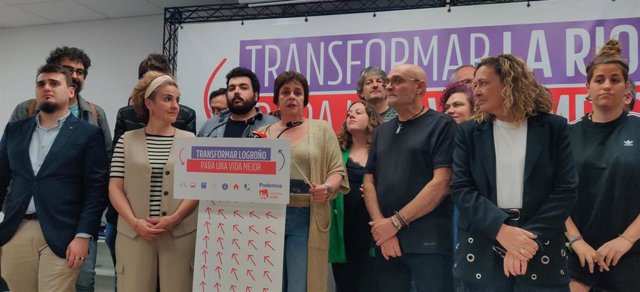 Comparecencia de prensa de la candidatura de Podemos IU con sus cabezas de lista a la presidencia del Gobierno, Henar Moreno, y al Ayuntamiento de Logroño, Amaia Castro
