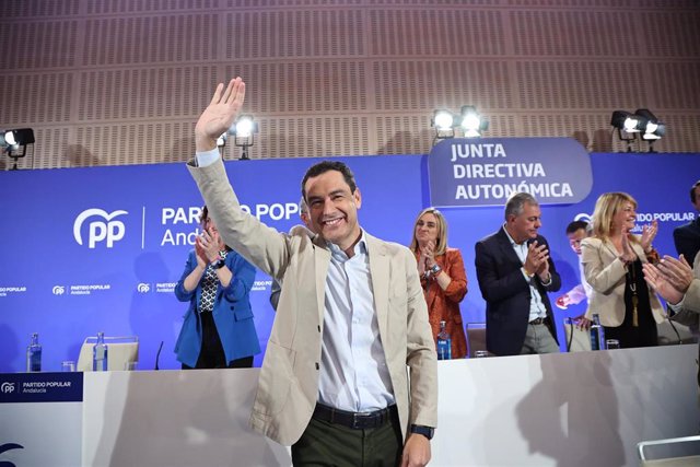 El presidente del PP-A, Juanma Moreno, ante la Junta Directiva del PP-A reunida en Sevilla tras las elecciones locales del 28 de mayo.