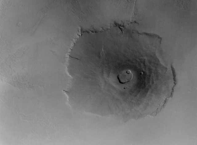 Imagen de Olympus Mons en Marte tomada por Mariner 9