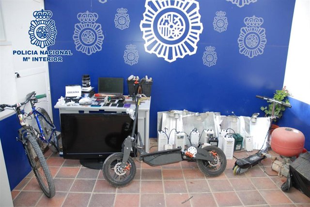 Objetos intervenidos durante la operación